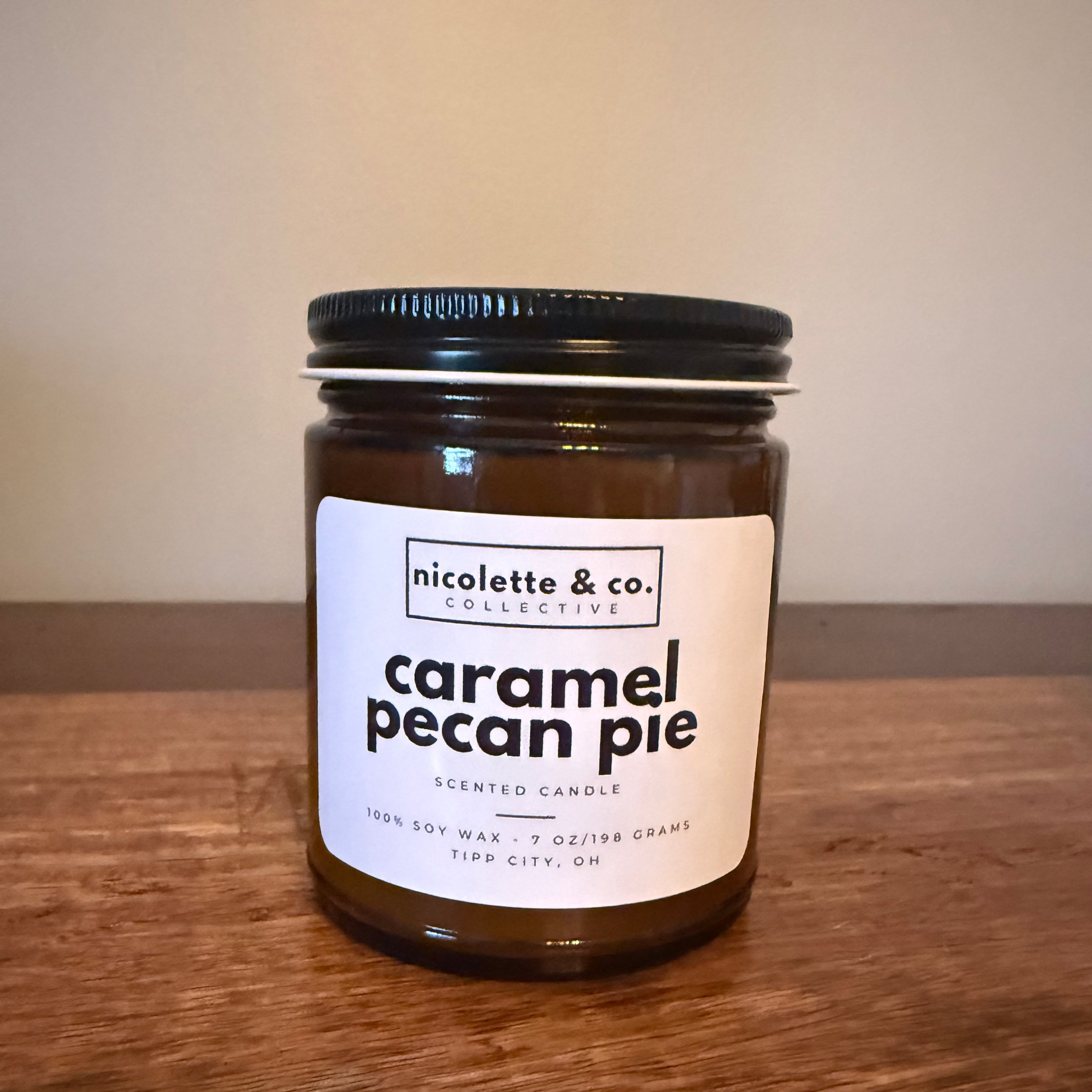 caramel pecan pie candle